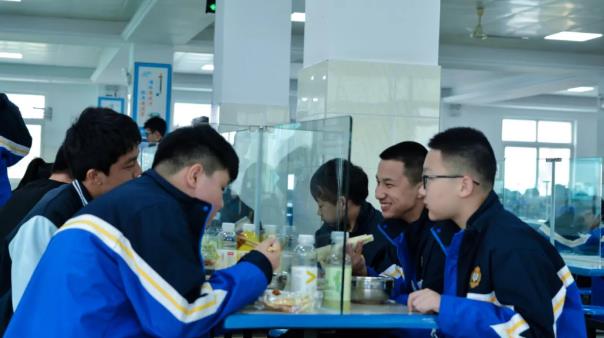 082000-8814.jpg 360截圖20250820133748503.jpg