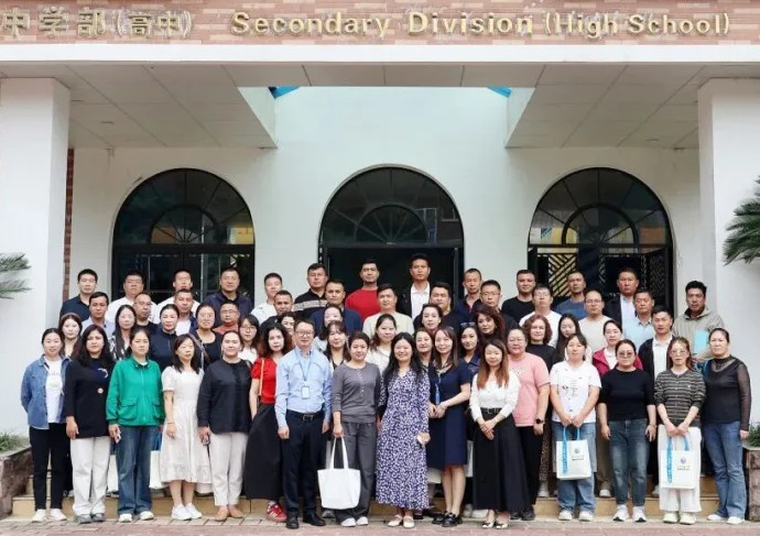 山海牽情，共話育人！新疆班校長(zhǎng)走進(jìn)我校，解鎖多元教育實(shí)踐